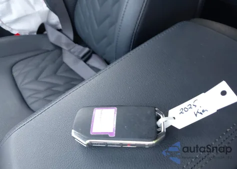 2025 Kia Sportage Plug-In Hybrid X-Line Prestige z USA, uszkodzony, nr VIN KNDPZDDHXS7203807